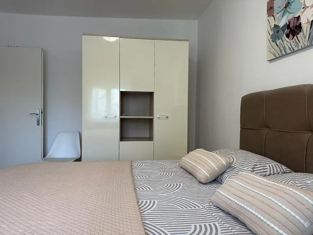 Luxury Apartment Petra With Private Pool Zadar