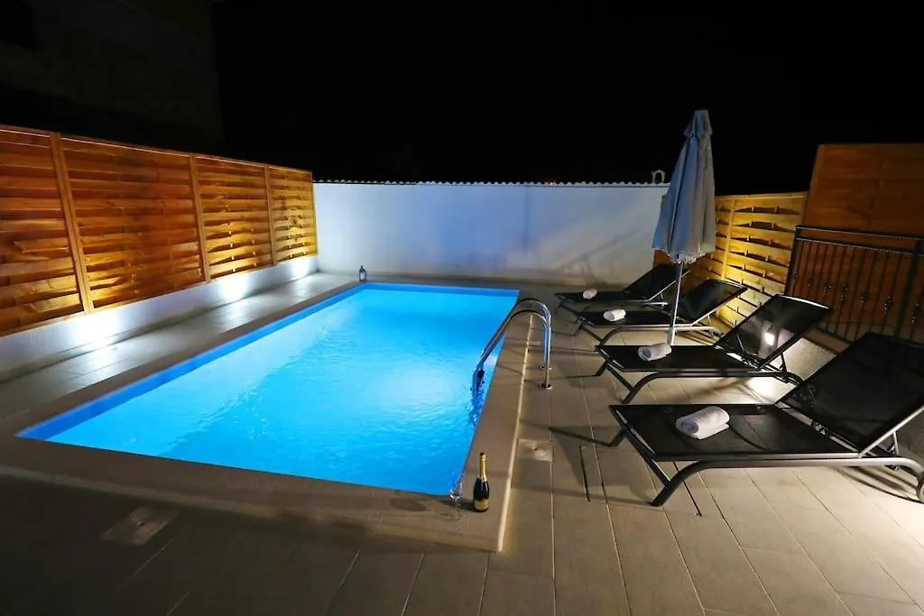 Luxury Apartment Petra With Private Pool Zadar